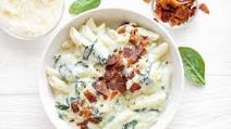 Penne Pasta with Spinach Cream Sauce Penne Pasta with Spinach Cream Sauce