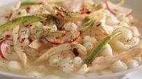 Pozole blanco de pollo Pozole blanco de pollo