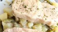 Slow Cooker Pork Chops with Potatoes and Green Beans Slow Cooker Pork Chops with Potatoes and Green Beans