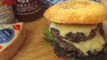 Beef & Blue Cheese Burgers Beef & Blue Cheese Burgers