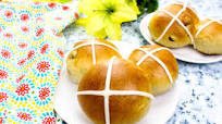 Easy Hot Cross Buns Easy Hot Cross Buns