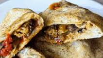 VEGAN ITALIAN CALZONES (WITH MUSHROOMS + BROCCOLI) VEGAN ITALIAN CALZONES (WITH MUSHROOMS + BROCCOLI)