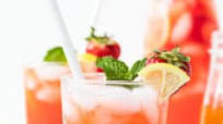 Strawberry Lemonade with Mint Strawberry Lemonade with Mint