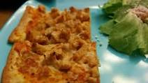 How to Prepare Super Quick Homemade Honey Sriracha Chicken Pizza How to Prepare Super Quick Homemade Honey Sriracha Chicken Pizza