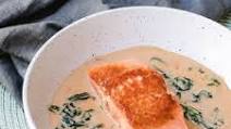 Pan-Fried Salmon with Curry Sauce Pan-Fried Salmon with Curry Sauce