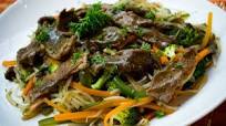 ¡Para variar! Prepare un chop suey de res ¡Para variar! Prepare un chop suey de res
