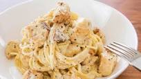 Creamy Chicken and Bacon Pasta Creamy Chicken and Bacon Pasta