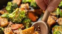 Tofu Stir-Fry with Garlic Sauce Tofu Stir-Fry with Garlic Sauce
