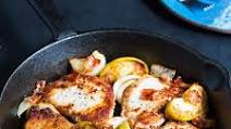 Baked Paleo Pork Chops with Apples, Onions and Bacon Baked Paleo Pork Chops with Apples, Onions and Bacon