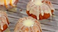 Fresh Orange Pound Cakes with an Orange Glaze Fresh Orange Pound Cakes with an Orange Glaze