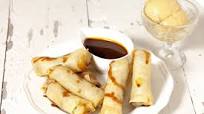 Banana lumpia with caramel sauce Banana lumpia with caramel sauce