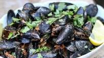 Mussels with Sofrito Mussels with Sofrito