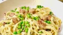 Linguine with Peas, Pork Sausage, Ricotta & Creamy Genovese Pesto | Barilla Linguine with Peas, Pork Sausage, Ricotta & Creamy Genovese Pesto | Barilla