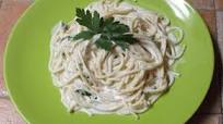 Espagueti con crema Espagueti con crema