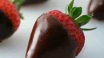 Chocolate Covered Strawberries Recipe - (4.8/5) Chocolate Covered Strawberries Recipe - (4.8/5)