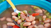 Mexican Pinto Beans {Slow Cooker} Mexican Pinto Beans {Slow Cooker}