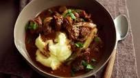 Slow-cooker beef, mushroom and red wine stew Slow-cooker beef, mushroom and red wine stew