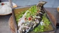 Steamed Fish With Lime and Garlic Recipe (ปลากะพงนึ่งมะนาว) Steamed Fish With Lime and Garlic Recipe (ปลากะพงนึ่งมะนาว)