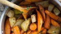 Braised carrots and kohlrabi with honey Braised carrots and kohlrabi with honey