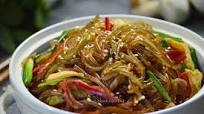 Japchae (Korean Style Sweet Potato Glass Noodles) Japchae (Korean Style Sweet Potato Glass Noodles)