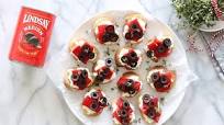 Red Pepper, Olive and Ricotta Cheese Crostini Red Pepper, Olive and Ricotta Cheese Crostini