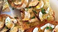 Crostini toscani con funghi porcini Crostini toscani con funghi porcini