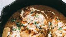 Skillet Chicken in White Wine Sauce Skillet Chicken in White Wine Sauce
