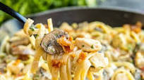Creamy Chicken and Bacon Pasta Creamy Chicken and Bacon Pasta
