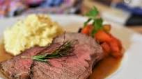 New York Strip Roast Recipe (With Garlic and Herbs) New York Strip Roast Recipe (With Garlic and Herbs)