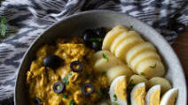 Aji de Gallina (Peruvian Yellow Pepper Chicken) Aji de Gallina (Peruvian Yellow Pepper Chicken)