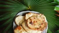 Naan (Indian Flatbread) Naan (Indian Flatbread)