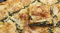 Spanakopita - Greek spinach pie Spanakopita - Greek spinach pie