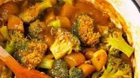 Indian Potato and Broccoli Curry Indian Potato and Broccoli Curry