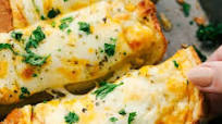 Easy Cheesy Garlic Bread Easy Cheesy Garlic Bread