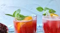 Pomegranate Juice Recipe (How to Juice a Pomegranate) Pomegranate Juice Recipe (How to Juice a Pomegranate)