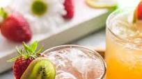 Strawberry Kiwi Gin & Tonic Strawberry Kiwi Gin & Tonic