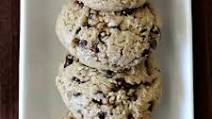 Low FODMAP Peanut Butter Oatmeal Chocolate Chip Cookies {Gluten-free} Low FODMAP Peanut Butter Oatmeal Chocolate Chip Cookies {Gluten-free}