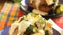 Cheddar Broccoli and Chicken Stuffed Baked Potatoes Cheddar Broccoli and Chicken Stuffed Baked Potatoes