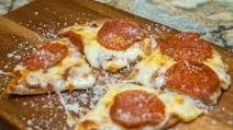 Air Fryer Essentials: Mini Pizzas Air Fryer Essentials: Mini Pizzas