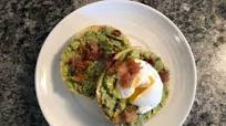 Bacon, Egg and Guacamole Breakfast Bagel Bacon, Egg and Guacamole Breakfast Bagel