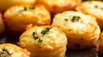 Cheesy Potato Gratin Stacks (Muffin Tin) Cheesy Potato Gratin Stacks (Muffin Tin)