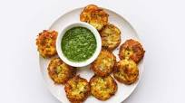 Aloo Tikki With Hari Chutney Aloo Tikki With Hari Chutney