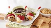 Strawberry and Dark Chocolate S'Mores Strawberry and Dark Chocolate S'Mores