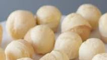 Brazilian Cheese Bread (Pão de Queijo) Brazilian Cheese Bread (Pão de Queijo)