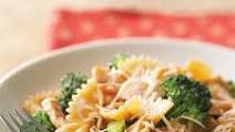 Bow Tie Pasta with Chicken and Broccoli Bow Tie Pasta with Chicken and Broccoli