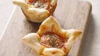 Deep-Dish Mini Pizzas Deep-Dish Mini Pizzas