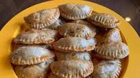 Mini Pernil Empanadas Mini Pernil Empanadas