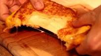 Tavada Peynirli Tost Tavada Peynirli Tost