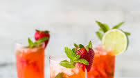 Copycat Starbucks Strawberry Lemonade (Secret Menu!) Copycat Starbucks Strawberry Lemonade (Secret Menu!)