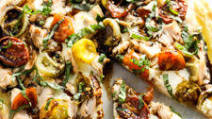 Low FODMAP Bruschetta Pizza with Chicken Low FODMAP Bruschetta Pizza with Chicken